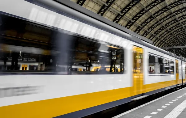 What Makes a Reliable Network for Modern Railway Systems?